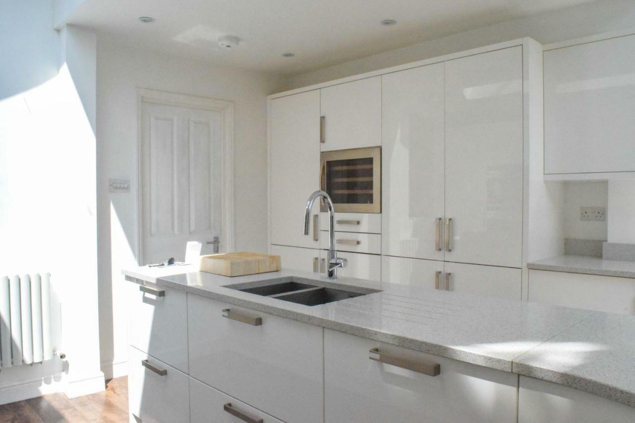 לונדון 3 Bedroom Family House With A Superb Kitchen And Garden מראה חיצוני תמונה